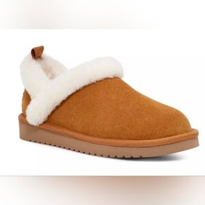 Koolaburra Tan and Cream Loafers